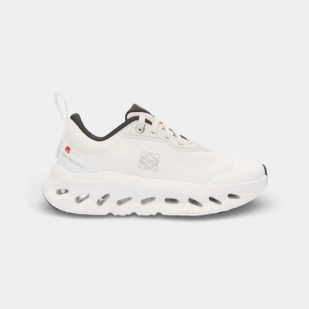 Loewe Cloudtilt White