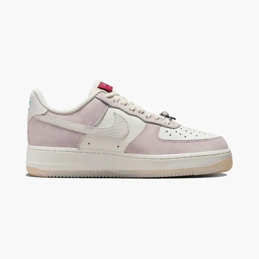 Nike Wmns Air Force 1 '07 LX Year of the Dragon